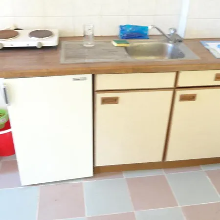 Haus In Privatgrundstueck Bei